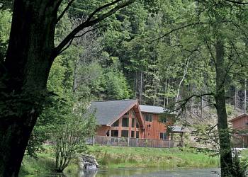 Penvale Lake Lodges