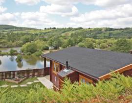 Click here for more about White Springs - Lake View