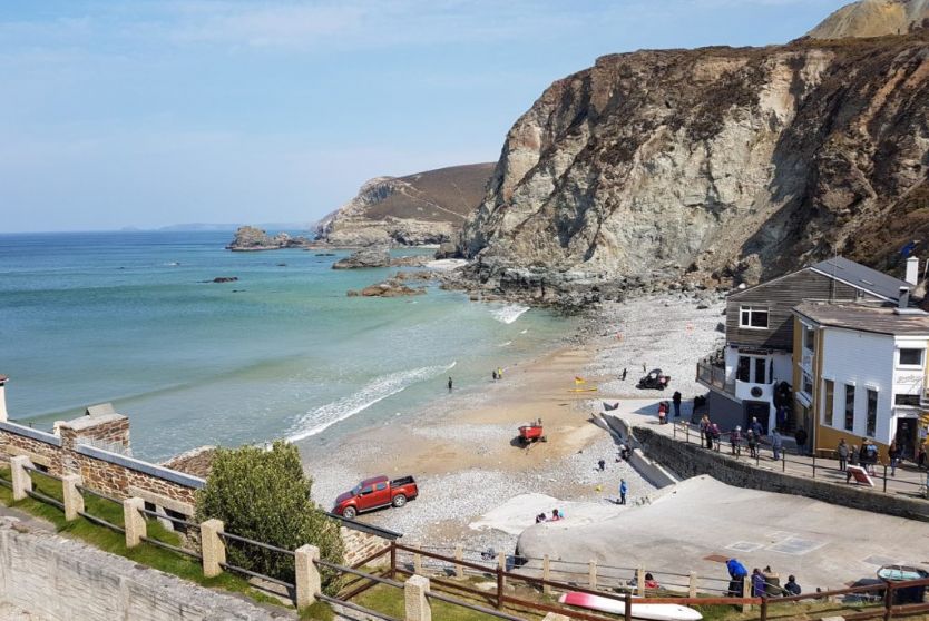 Above the Beach a british holiday cottage for 6 in ,