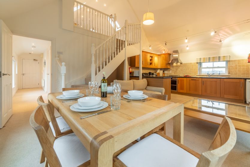 Click here for more about Saltings Loft Apartment 2