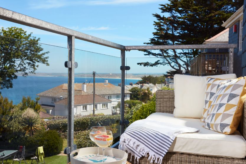 Click here for more about 4 Sandy Lane