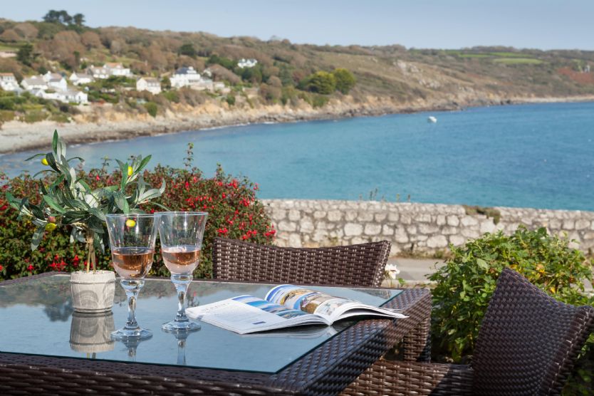 Click here for more about Trevarrow Cottage