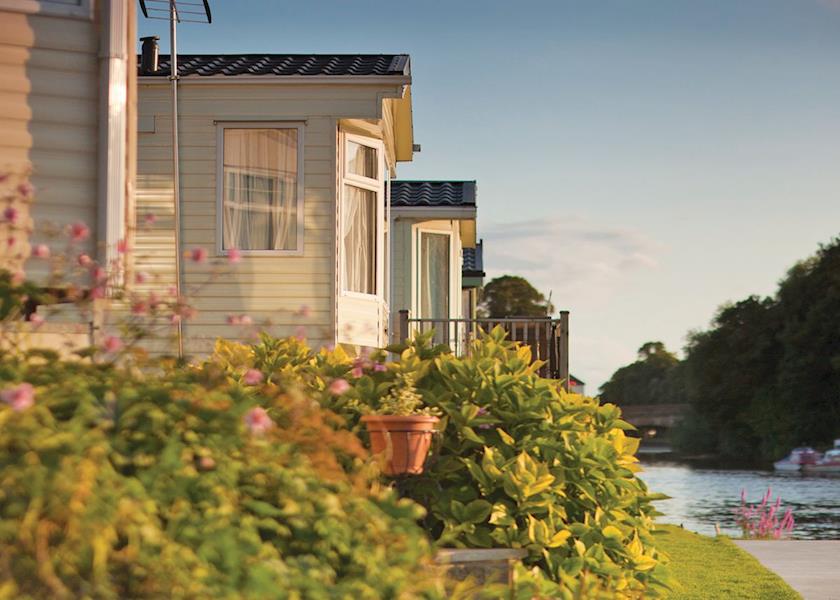 Weir Meadow Holiday Park, Evesham,,England