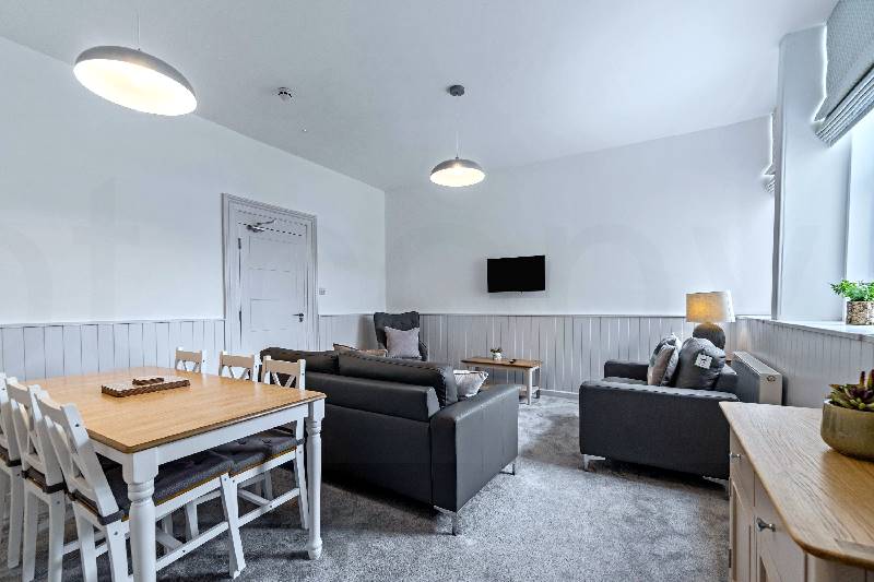Click here for more about Seagulls Rest, Sunnybeach Apartments