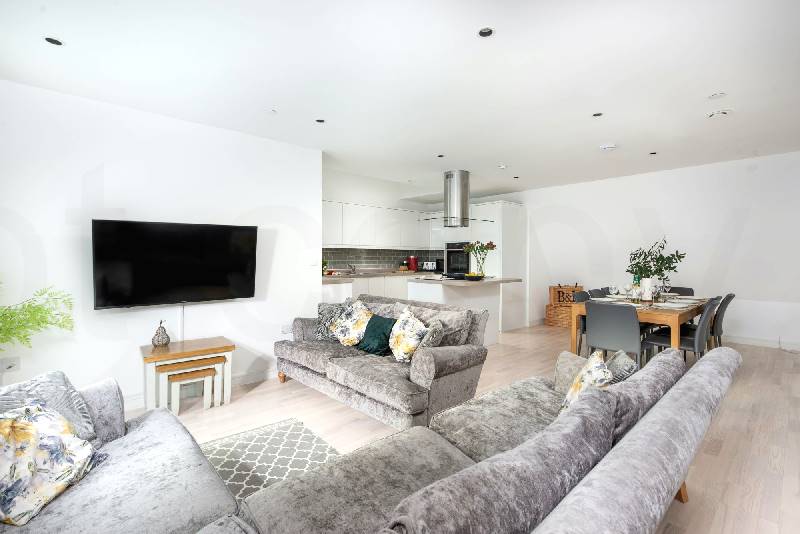 Artemis House a british holiday cottage for 8 in ,