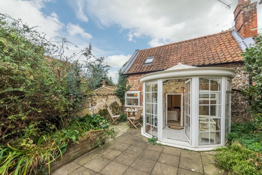 Click here for more about Mill House Cottage