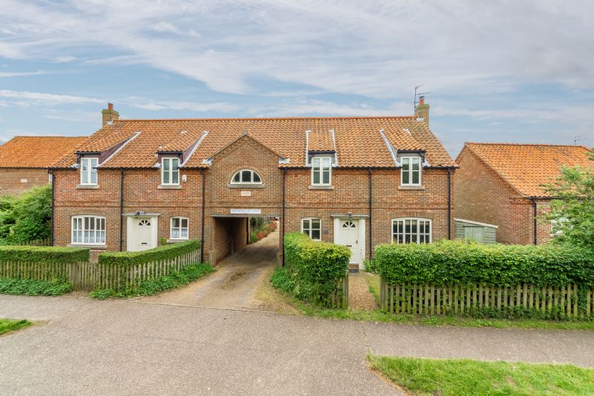 Click here for more about Mahonia Cottage