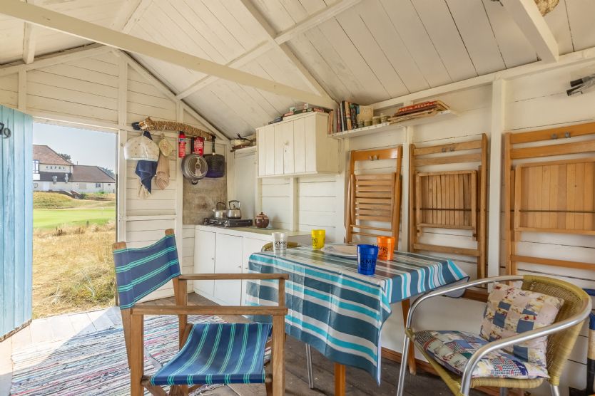Click here for more about Flounders End