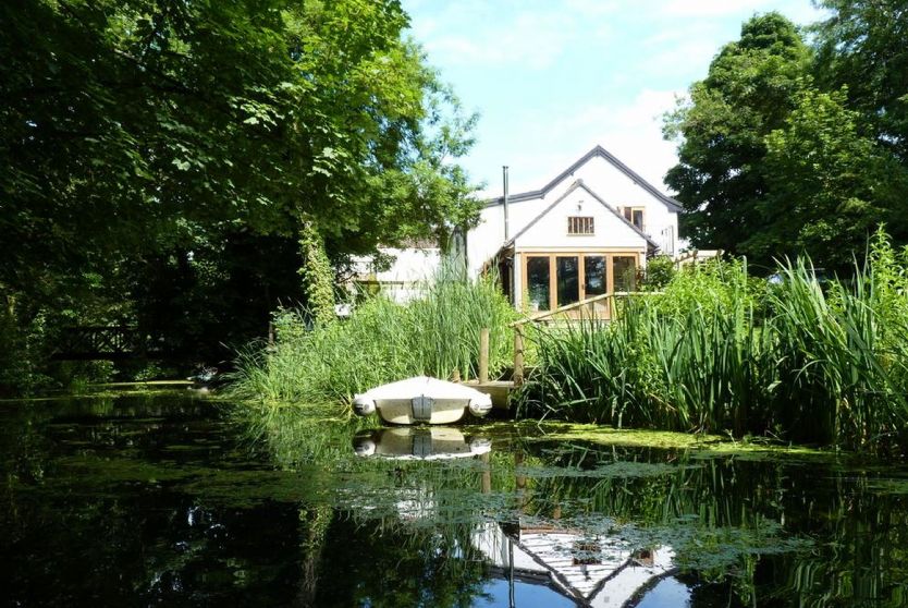 Click here for more about Riverside Cottage