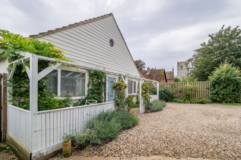 Click here for more about Bettys Cottage