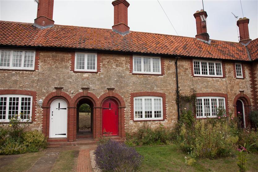 Click here for more about Primrose Cottage