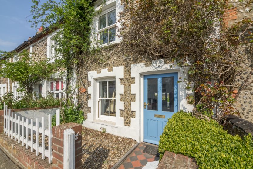 Burnham Cottage a british holiday cottage for 3 in ,