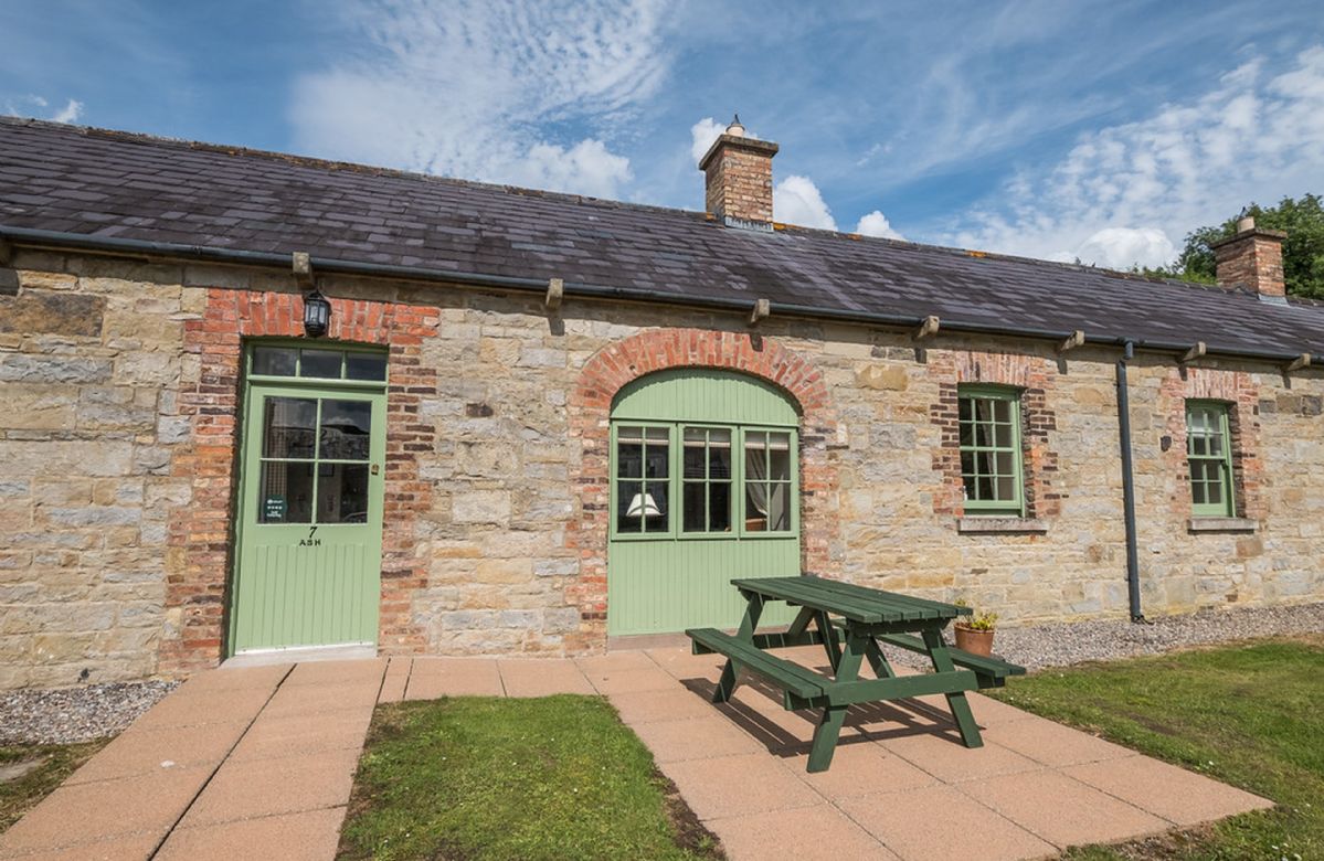 Ash Cottage a british holiday cottage for 2 in , 