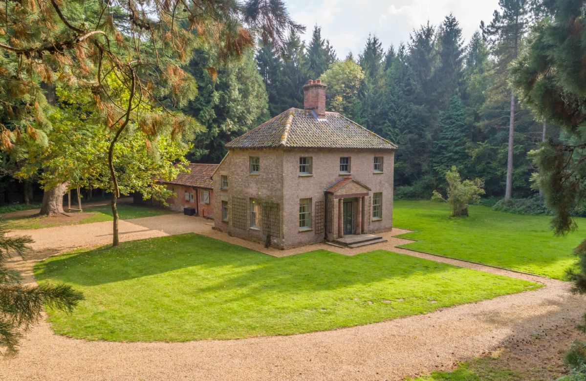 Click here for more about Bear's Cottage