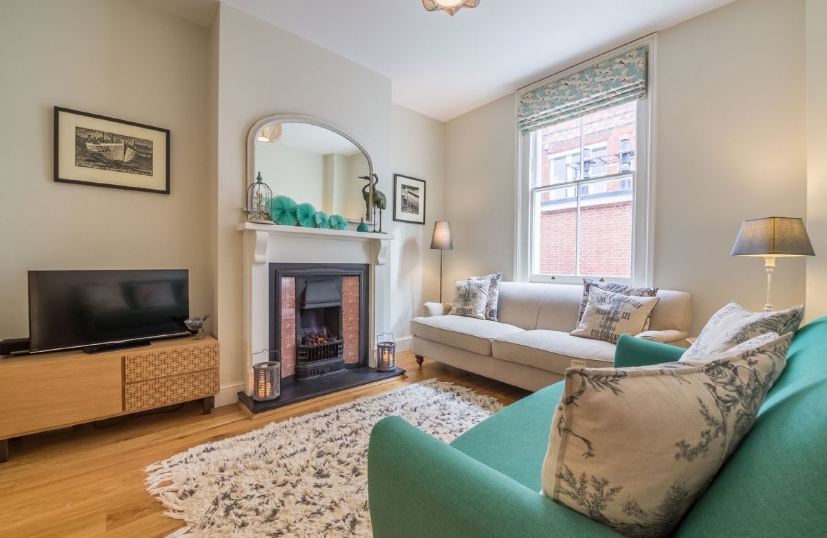 Click here for more about 7 Brudenell Street