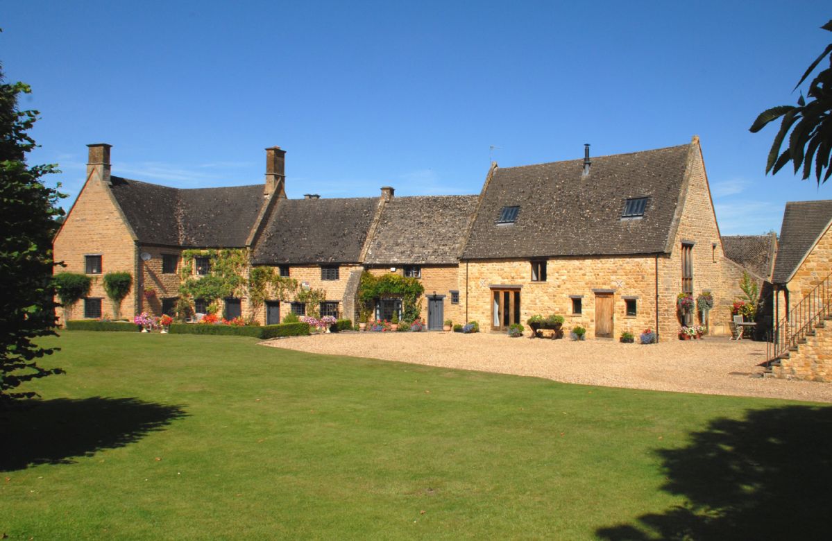 Stourton Manor a british holiday cottage for 10 in ,