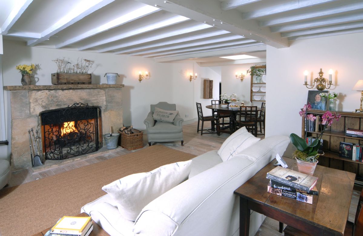 Click here for more about Apple Cottage