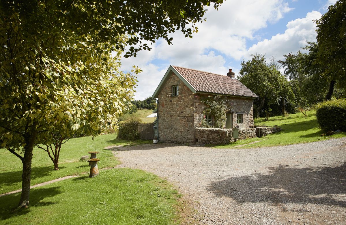 Orchard Cottage a british holiday cottage for 2 in , 