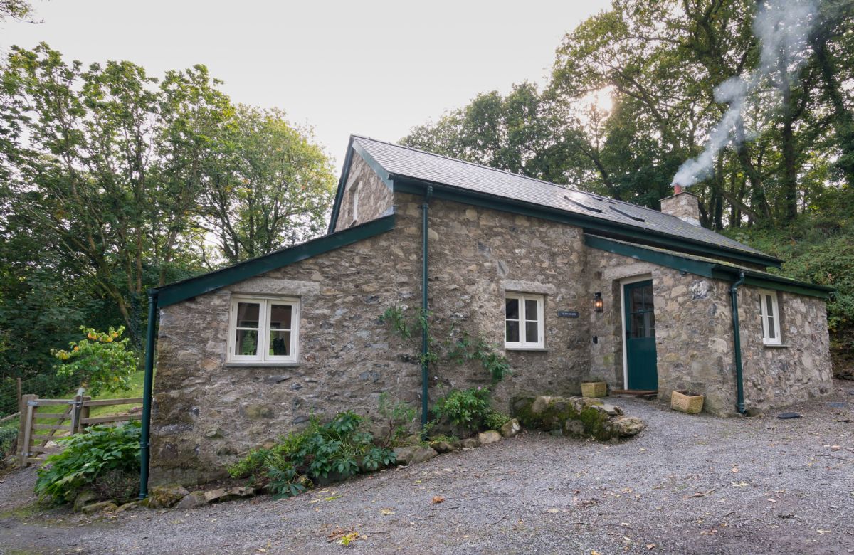Bryn Derw a british holiday cottage for 4 in ,