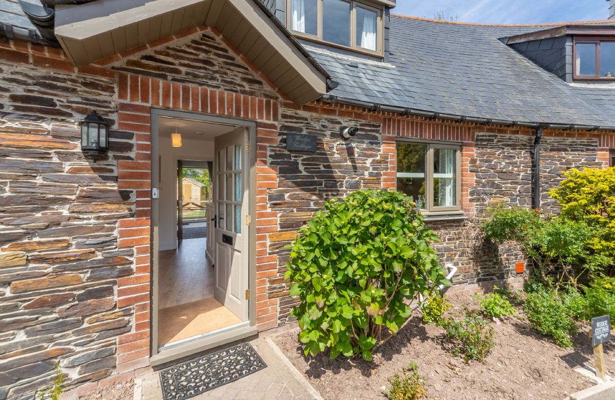 Wedge Cottage a british holiday cottage for 6 in , 