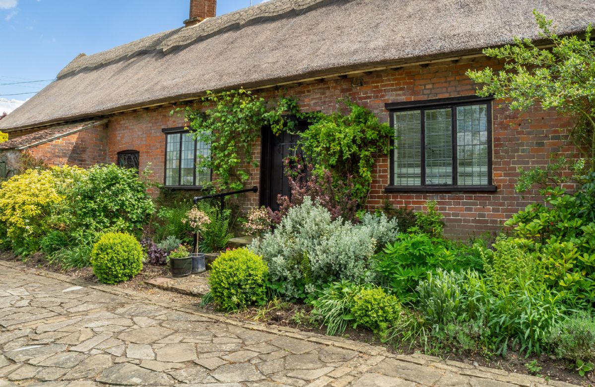 Click here for more about Ayres End Studio