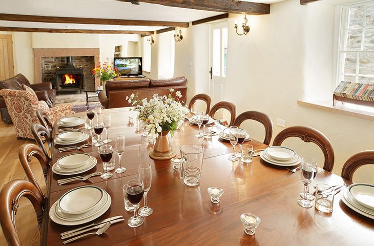 Click here for more about Hause Hall, Cruick Barn and The Stables