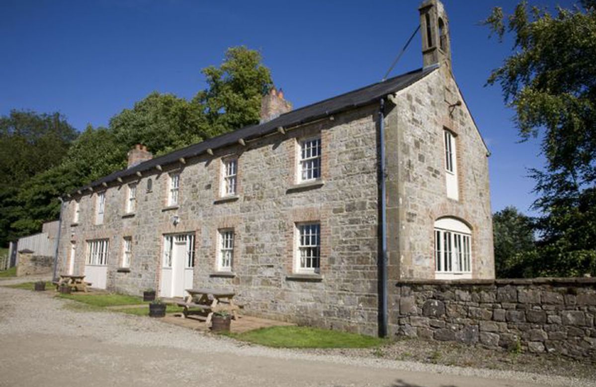 Coach House 2 a british holiday cottage for 4 in , 
