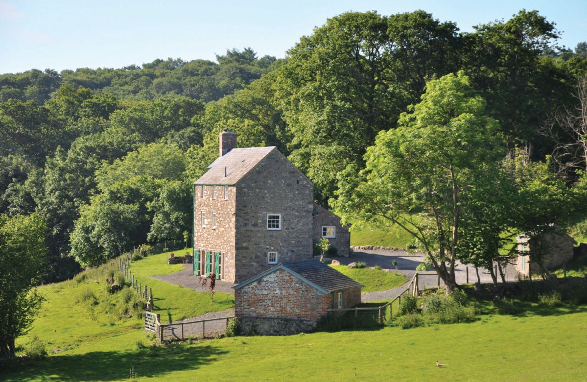 Lletty and Annexe a british holiday cottage for 8 in ,