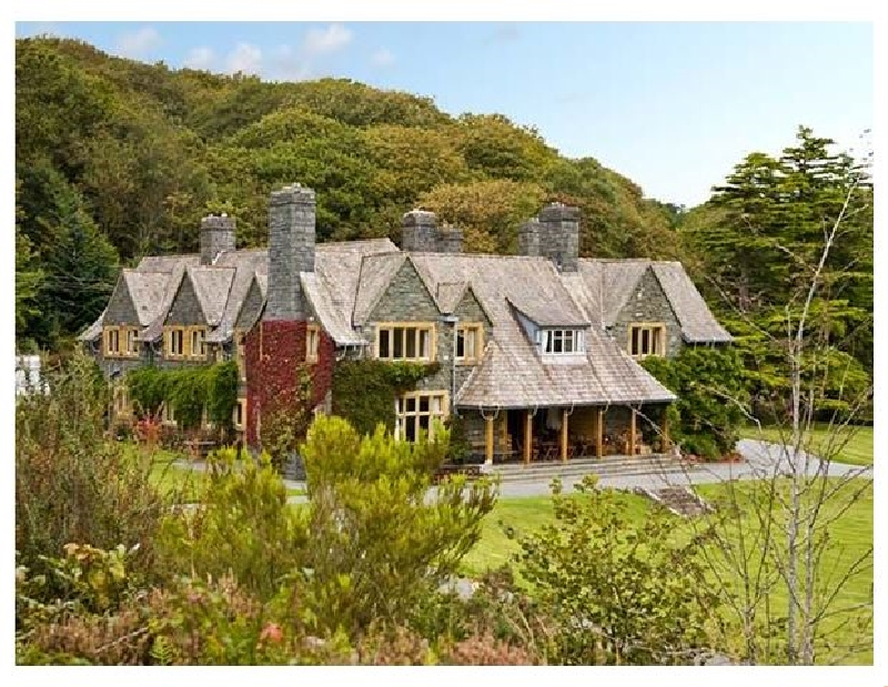 Plas Gwynfryn a british holiday cottage for 18 in ,