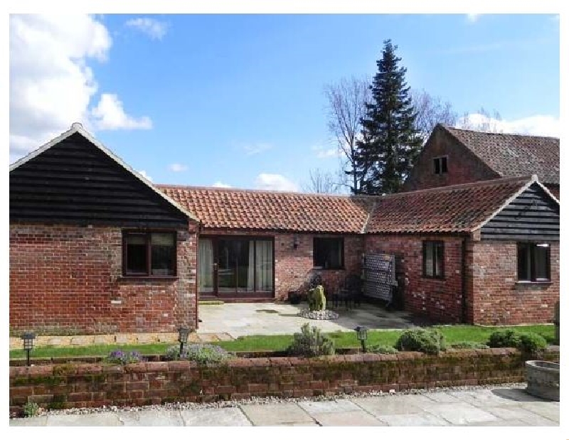 Click here for more about Oak Tree Barn