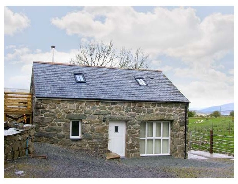 Hendre Cottage a british holiday cottage for 4 in ,
