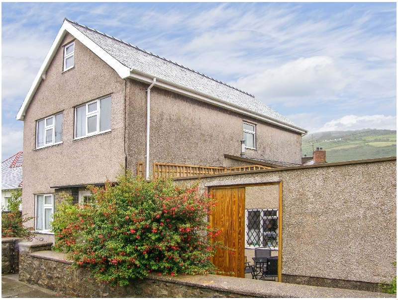 Tan y Bracty a british holiday cottage for 6 in , 