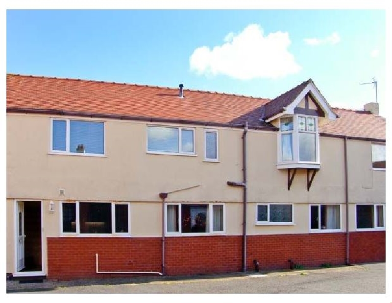 Robeth a british holiday cottage for 9 in , 