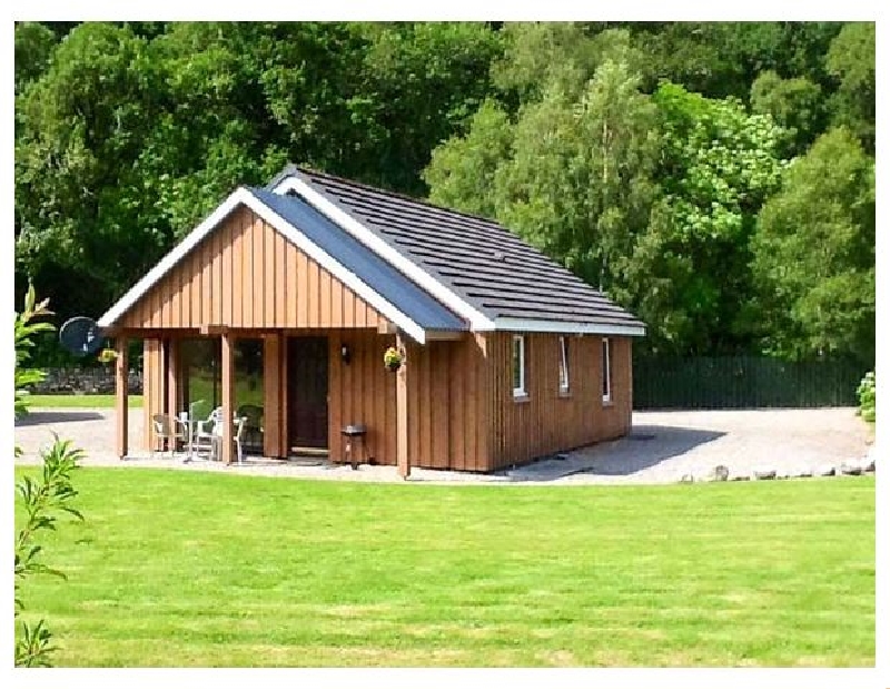 Click here for more about Stone Water Cottage