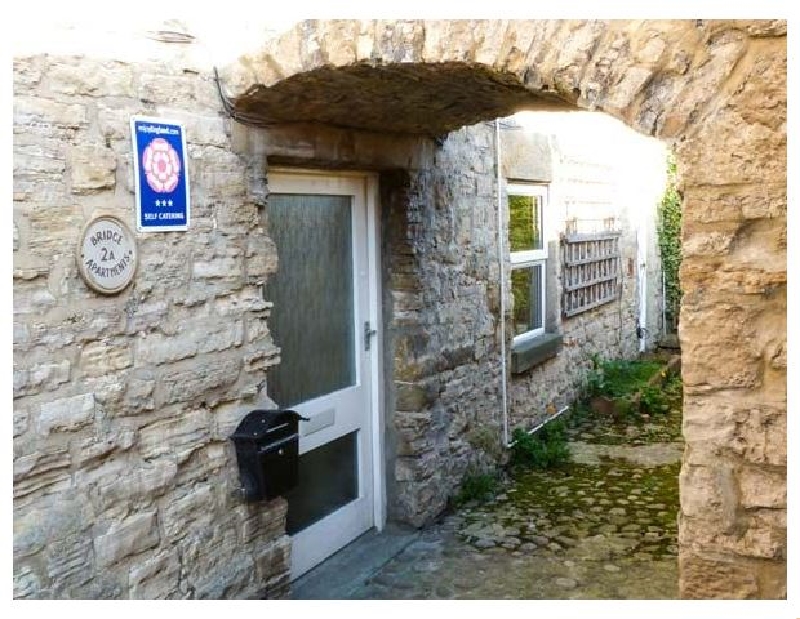 Click here for more about 2A Bridge Apartments