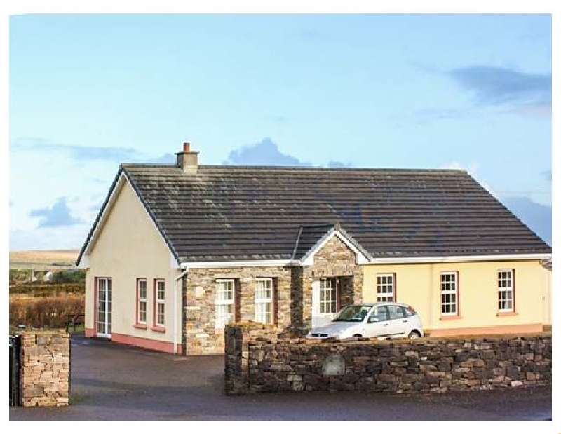 Eagle's Rest a british holiday cottage for 12 in , 