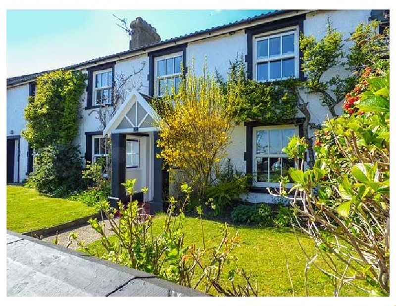 1 Court End Cottage a british holiday cottage for 8 in , 