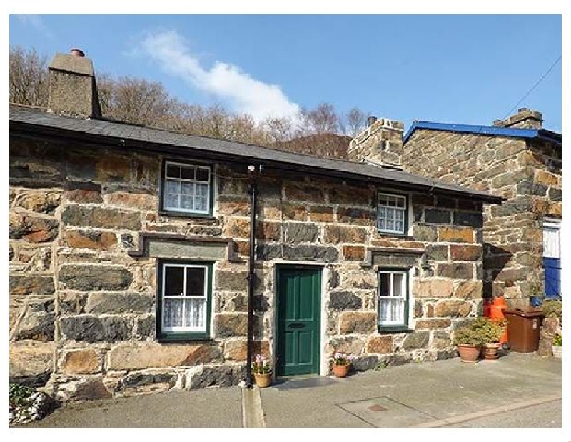 Pen Y Bont a british holiday cottage for 4 in , 