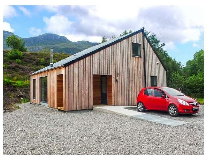Highland Shores a british holiday cottage for 8 in ,