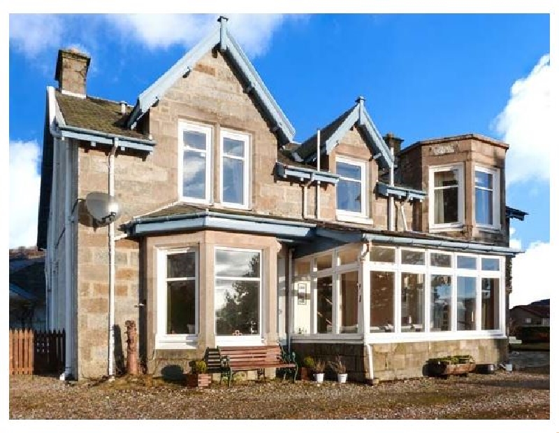 Alvey House a british holiday cottage for 19 in , 