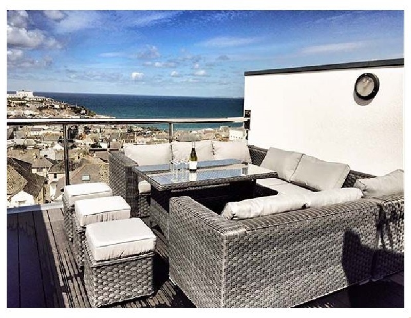 3 Quay Court a british holiday cottage for 8 in ,