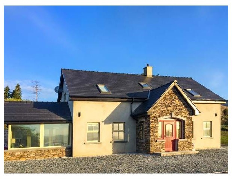 Ardmore Lodge a british holiday cottage for 9 in , 