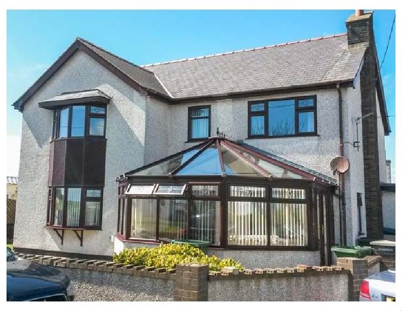 Click here for more about Rhiangwyn