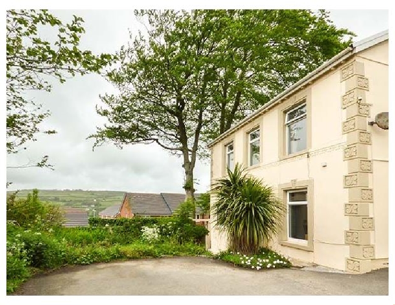 The Croft a british holiday cottage for 14 in ,