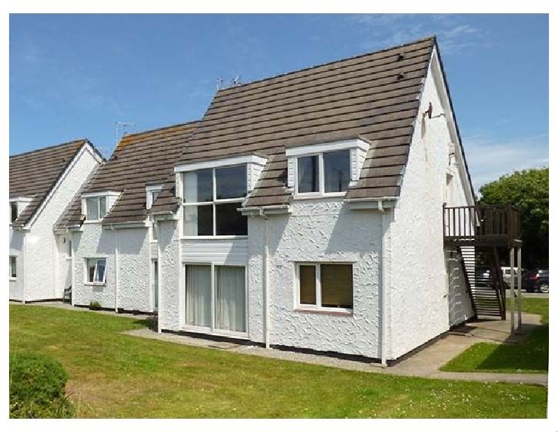 Click here for more about 24 Isallt Lodges