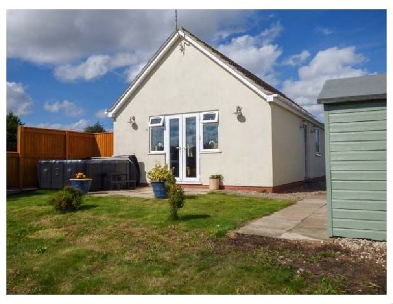 Click here for more about Hawthorn Cottage