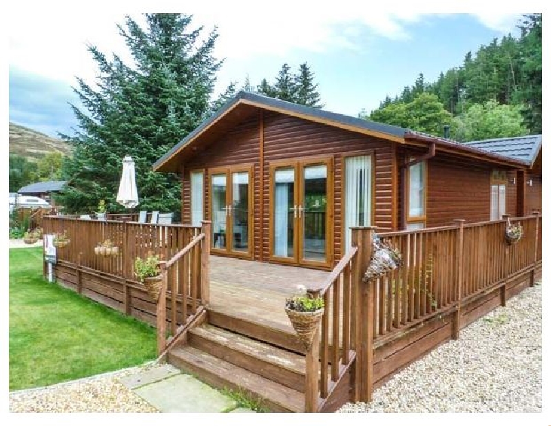 Ping Lodge a british holiday cottage for 6 in , 