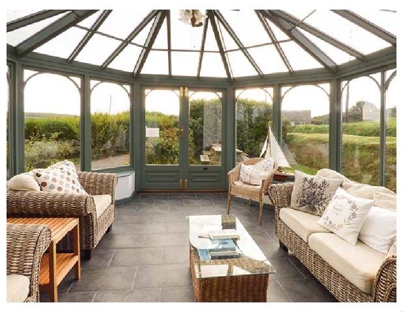 Rhianfa a british holiday cottage for 8 in , 