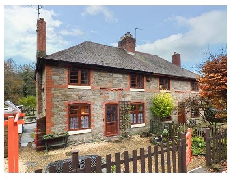 Click here for more about 3 Crown Cottages