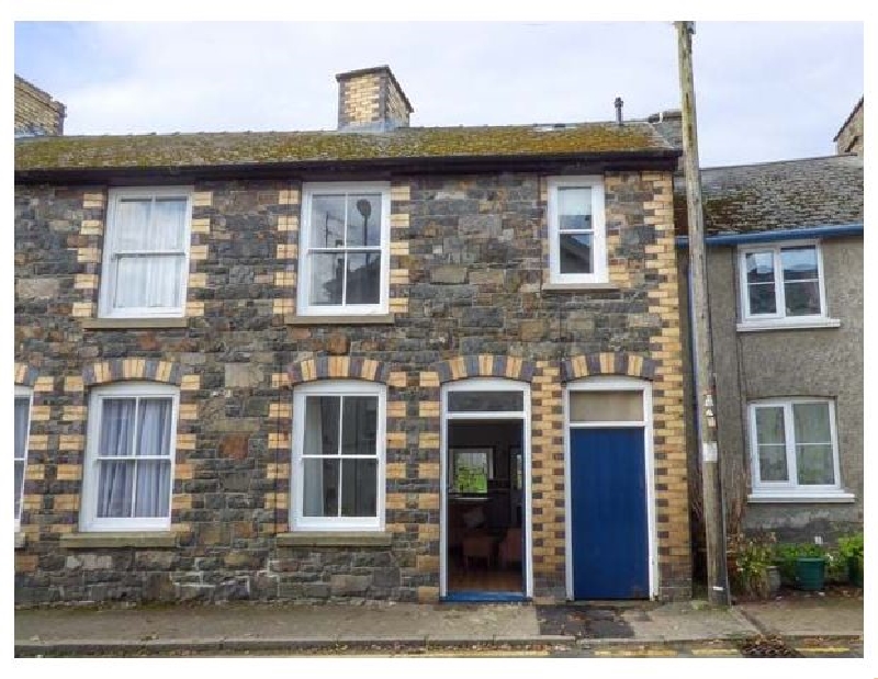 Delfryn Cottage a british holiday cottage for 6 in ,